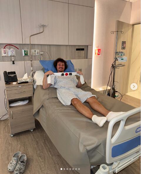 Luisito Comunica en fotos en el hospital