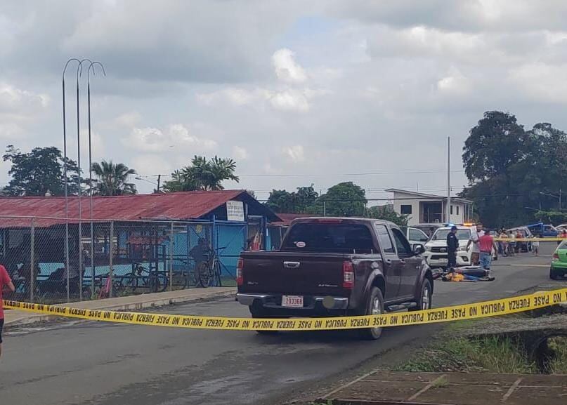 Ataque frente a la Escuela de El Cairo, en Siquirres, ocurrió a eso de la 1:30 p. m. Dos niños resultaron heridos.