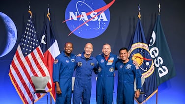 La NASA explica por qué Artemis III no tendrá mujeres astronautas y defiende la selección de su tripulación