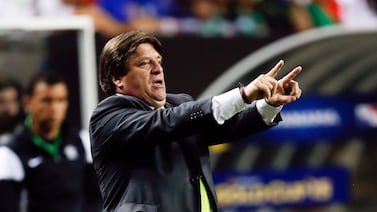 Miguel el Piojo Herrera agredió a periodista de Televisión Azteca Christian Martinoli