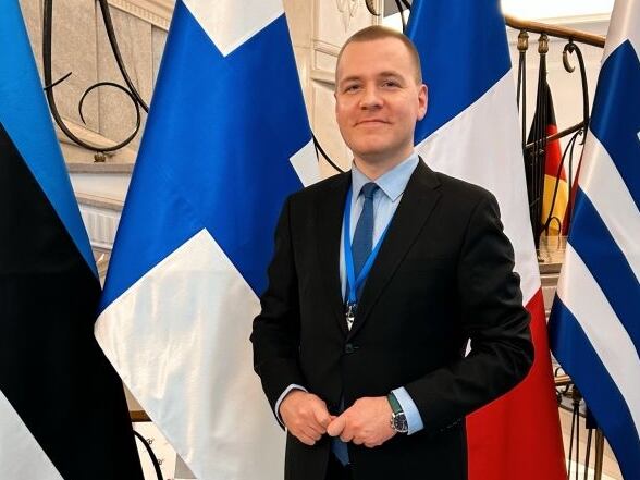 Eemeli Peltonen
Diputado en el Parlamento de Finlandia