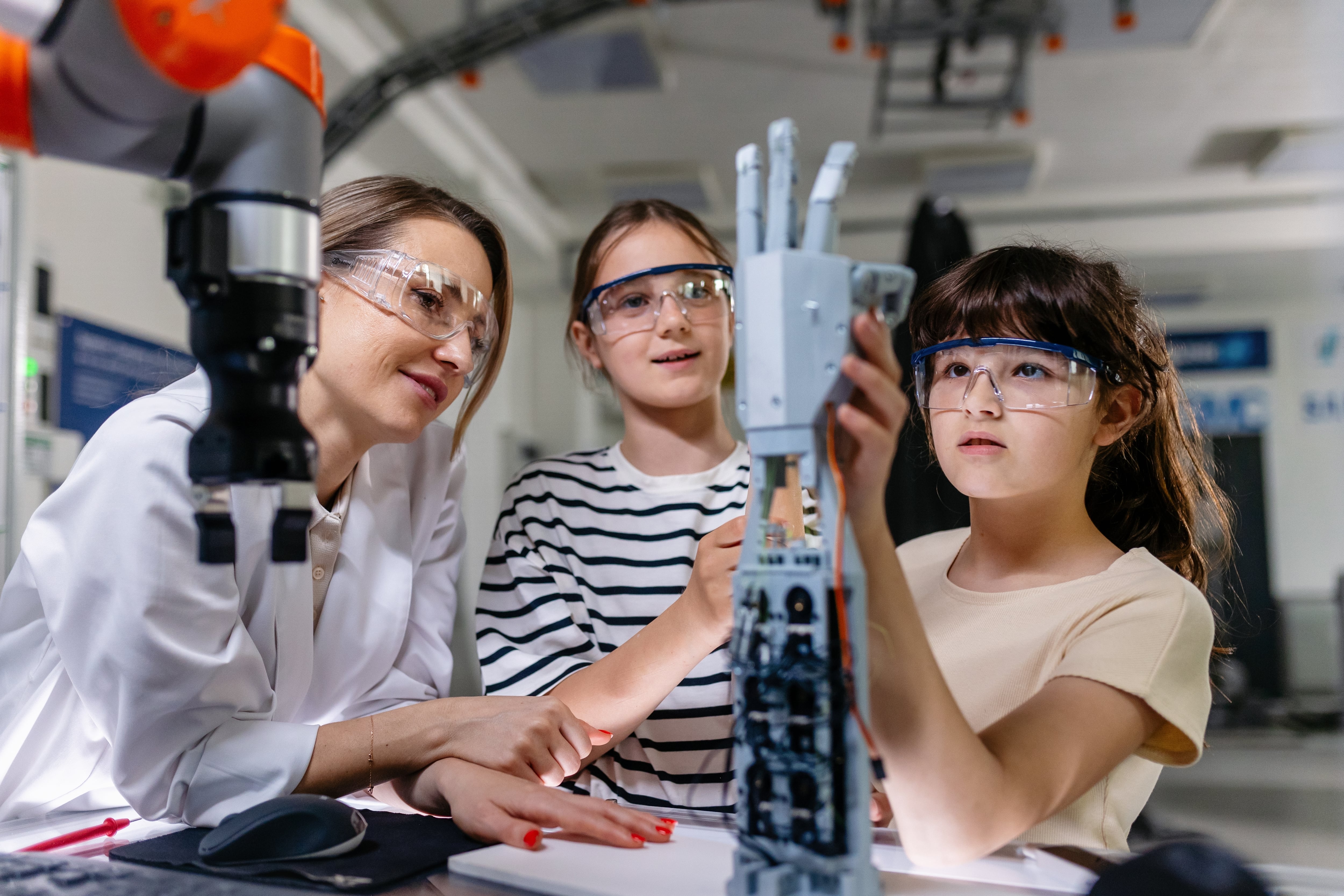 Niñas y carreras STEM, robótica, ingenierías, ciencia y tecnología