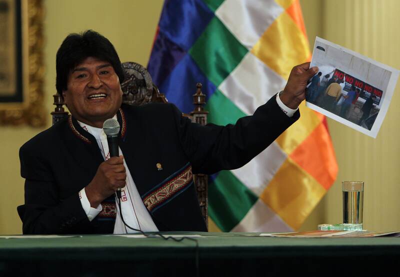 Evo Morales compareció el miércoles ante la prensa, en La Paz, para admitir su revés en el referendo para modificar la Constitución. | EFE