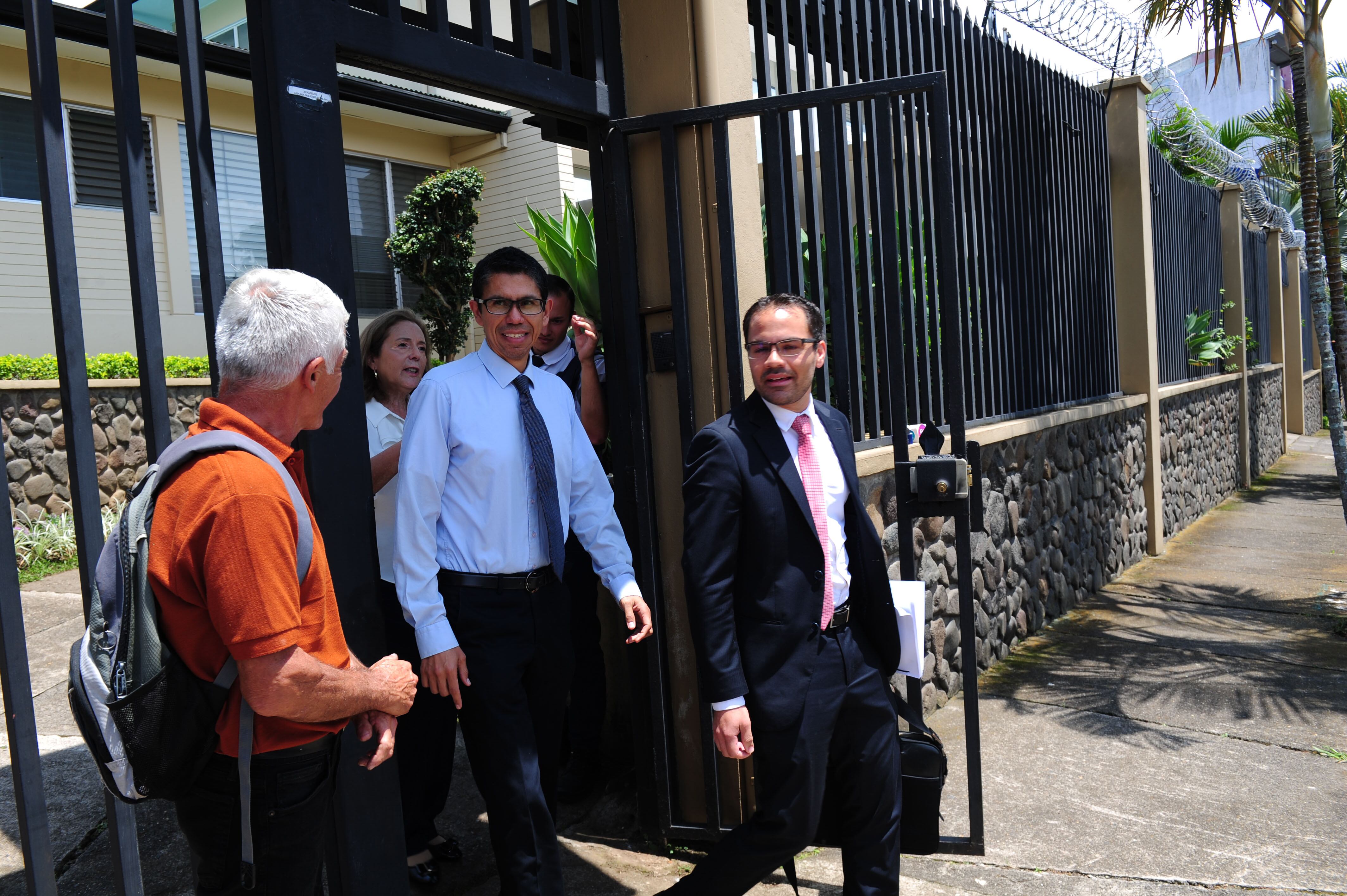 05/09/2024 Fiscalía General, Señor Luis Amador y su abogado Sr Gerardo Huertas. Fotografía Marvin Caravaca.