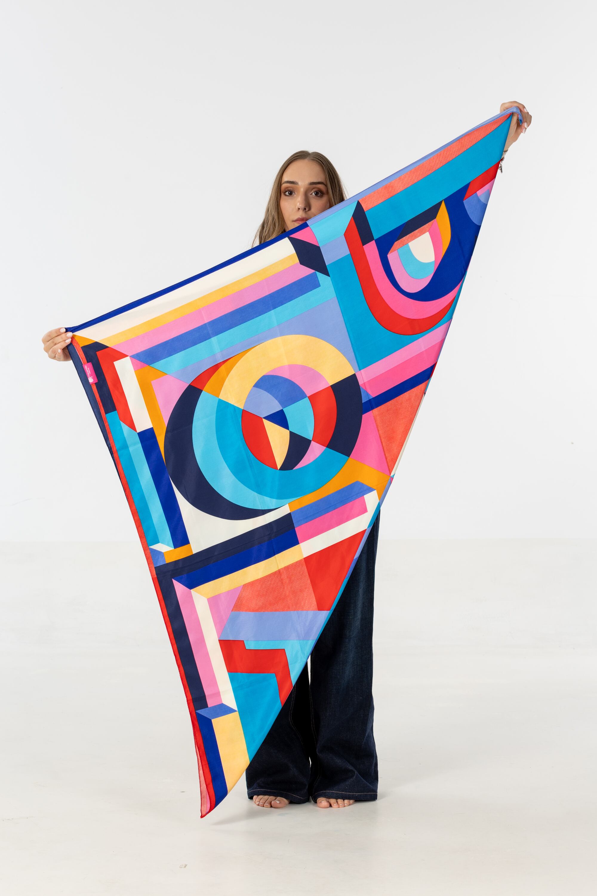 11/01/2025, San José, Tibas, Estudio Fotográfico de Grupo Nación, fotografías de producción de moda de la revista Perfil.