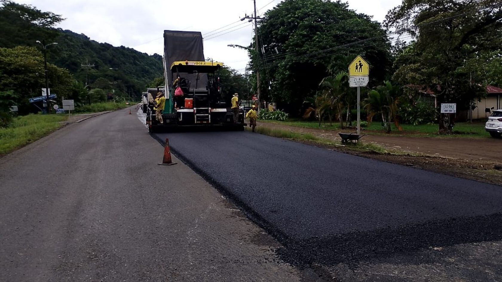 Cierre del puente de Pacuar obliga a utilizar Costanera Sur, mejorada con 51,2 km de nuevo asfalto y demarcación.