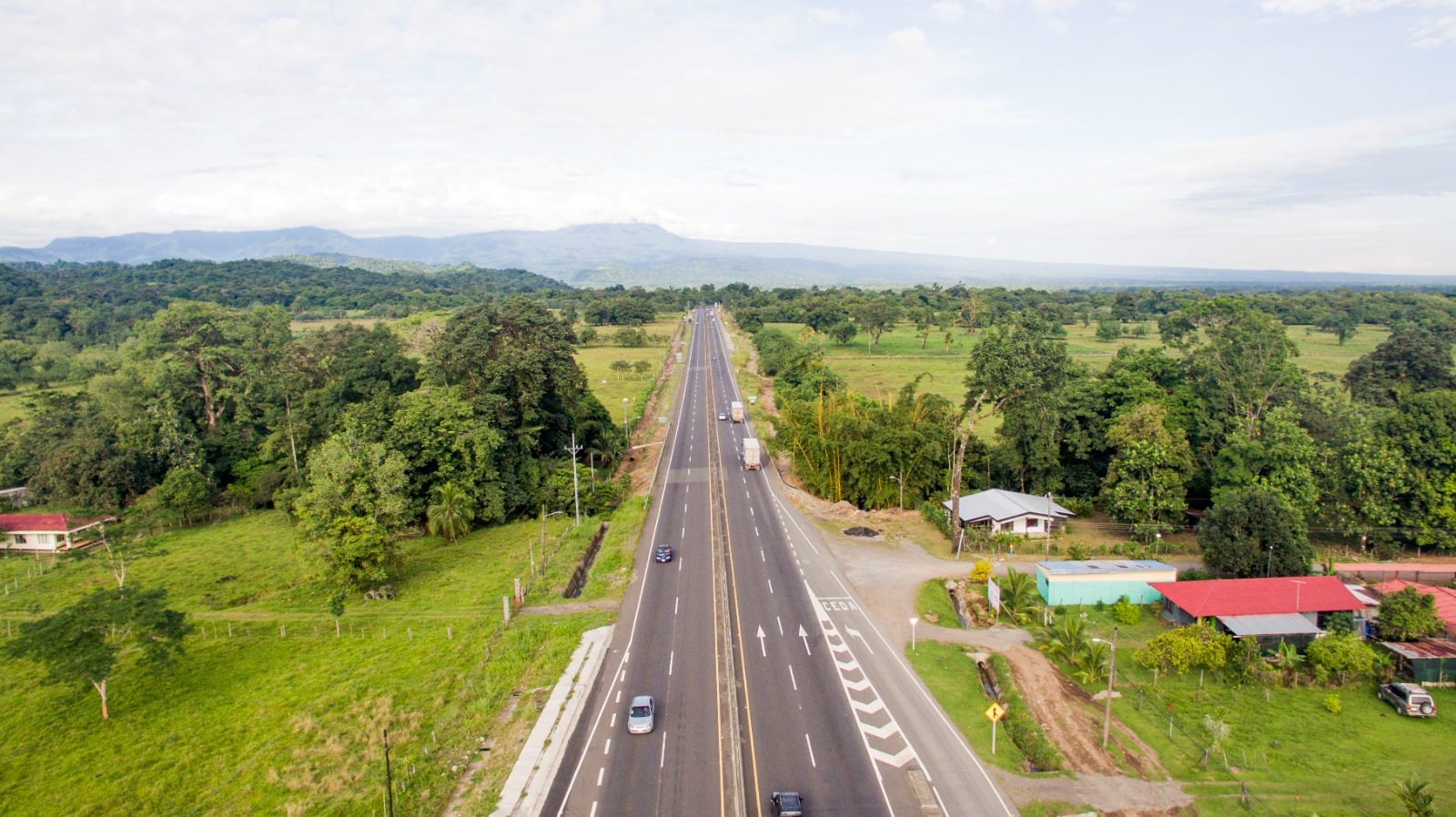 Este 29 de diciembre el MOPT anunció la apertura, a cuatro carriles, del tramo de 104 kilómetros entre el cruce de Río Frío y el centro de Limón.