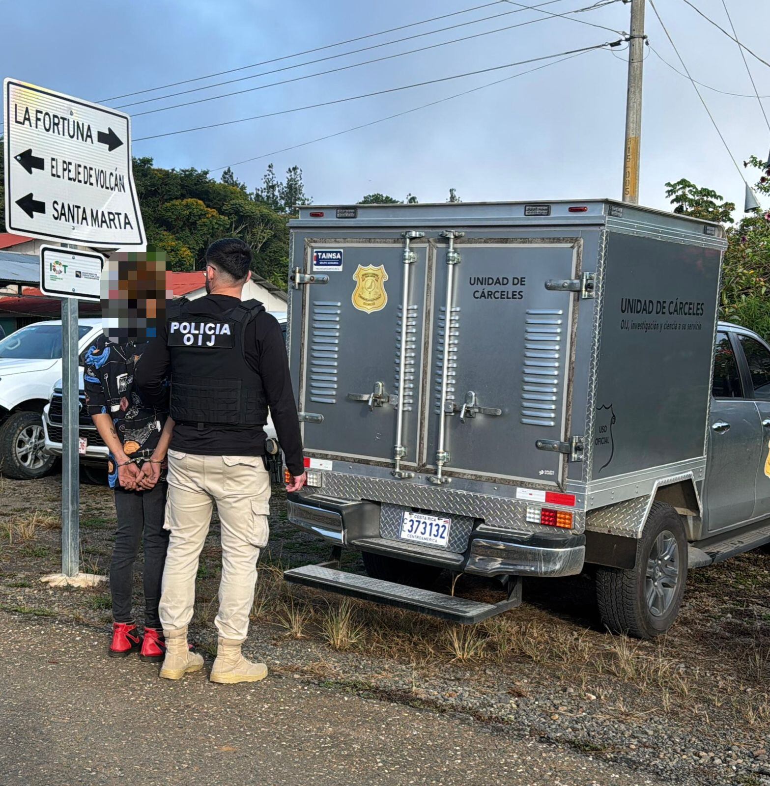 Allanamiento en Buenos Aires permitió la captura de un sospechoso de venta de droga.