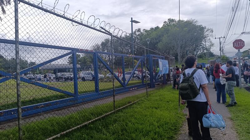 Editorial: Ola de amenazas en universidades y colegios