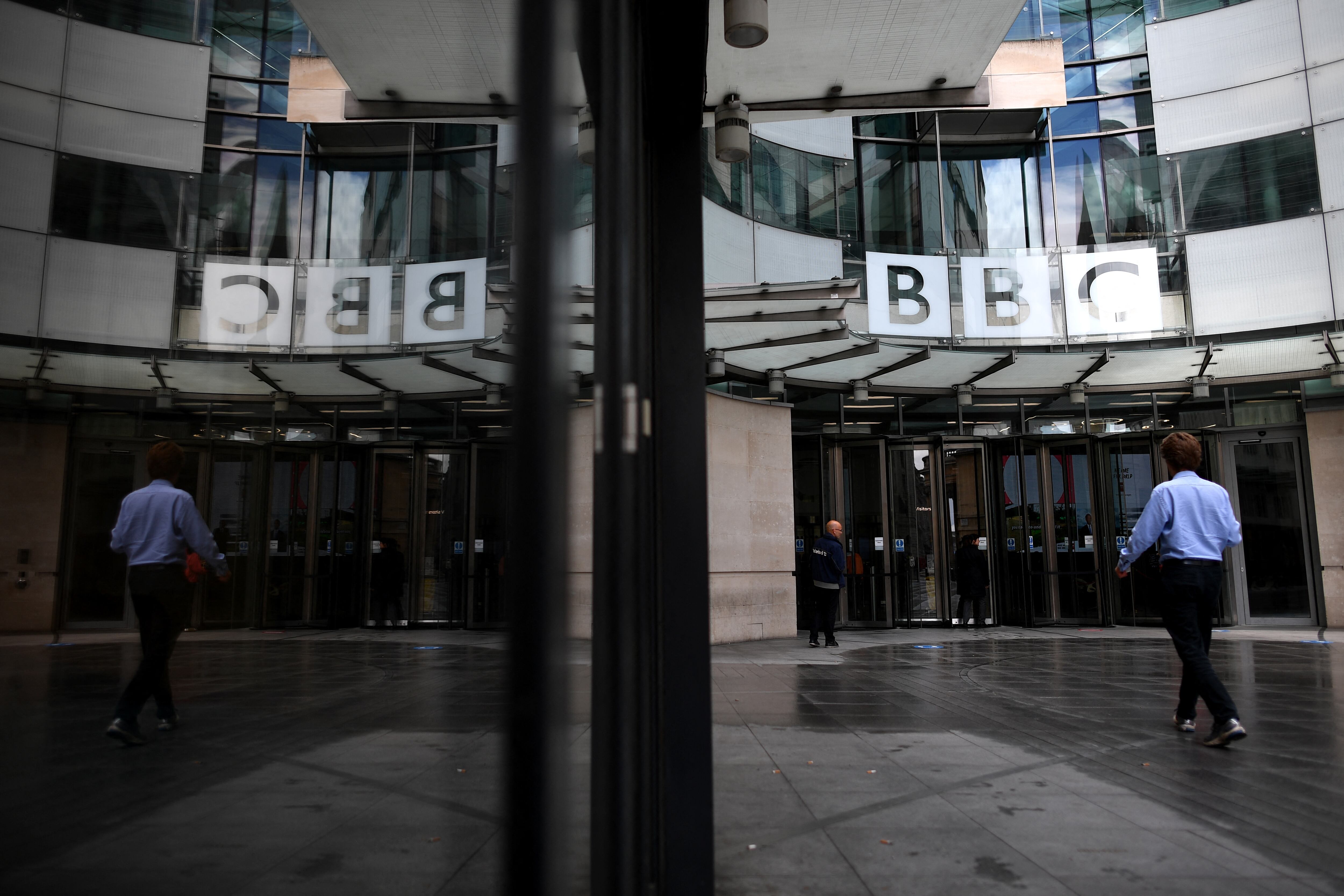 Sede de la BBC en Portland Place, Londres, el 2 de julio de 2020. Tim Davie anunció este 9 de noviembre de 2025 que dejará su cargo como director general de la BBC en medio de críticas sobre la imparcialidad de la corporación, incluyendo la edición de un discurso del presidente estadounidense Donald Trump. Fotografía: