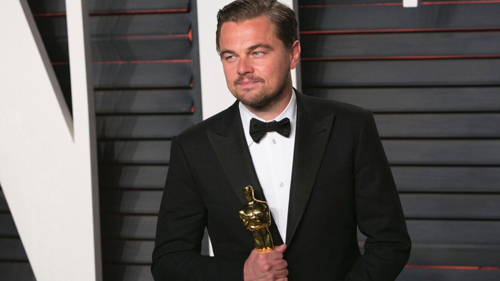 DiCaprio fue registrado por policías en Ibiza que no lo identificaron de inmediato mientras intentaba entrar a una fiesta privada.