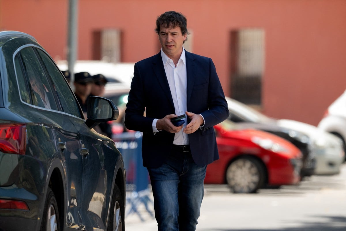 David Sánchez Pérez-Castejón, hermano del presidente del Gobierno de España, Pedro Sánchez, sale de la Audiencia Provincial de Badajoz el 28 de mayo de 2026.