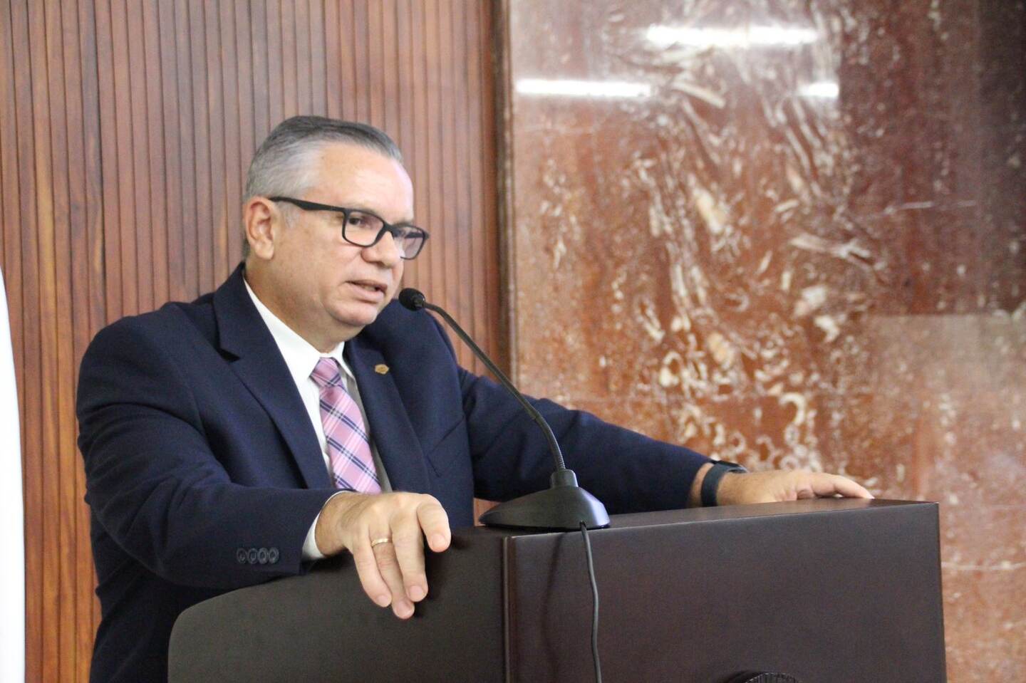 Una jueza de Trabajo denunció al magistrado Luis Porfirio Sánchez.