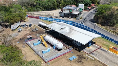 Así quedó la envasadora de gas Blue Flame tras el enorme incendio del sábado; vea todas las fotos