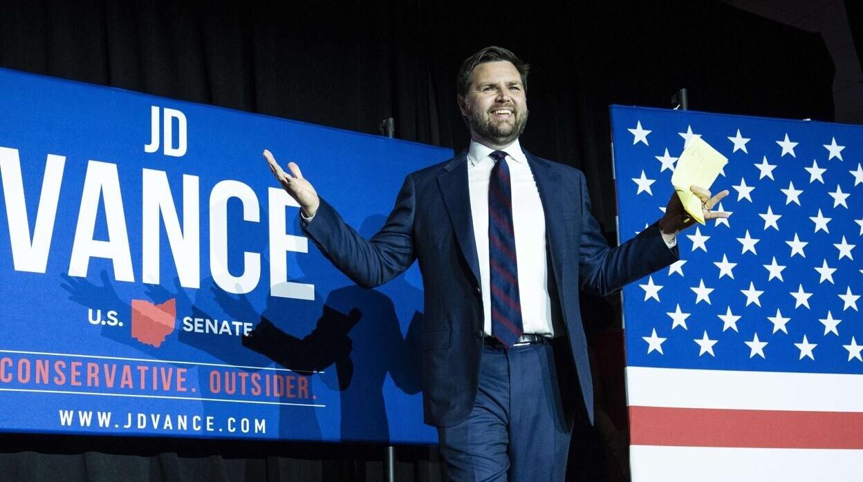 Vance fue militar y escribió un libro sobre la clase trabajadora blanca en Estados Unidos.