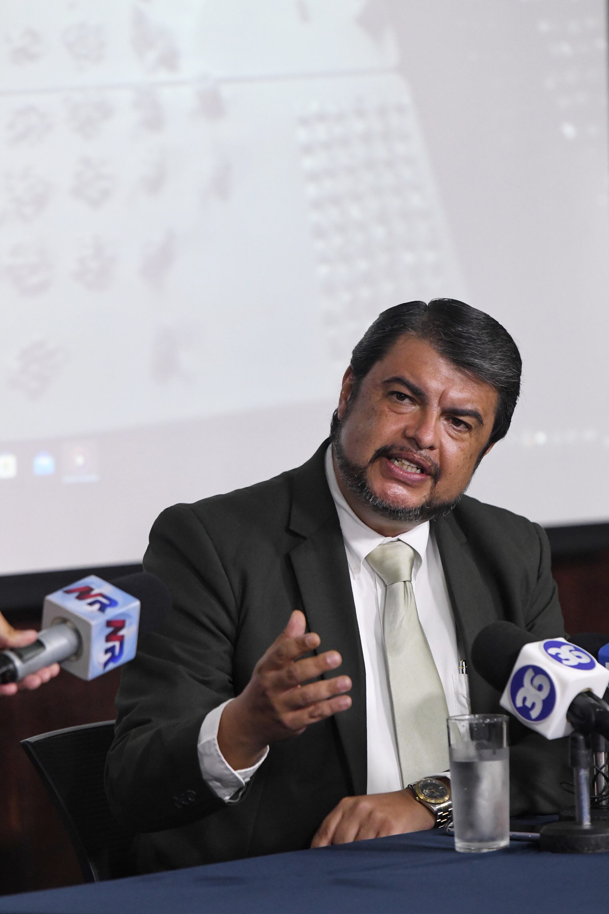 09/10/2023/ conferencia de prensa por parte del ministro de Seguridad Pública Mario Zamora Cordero quien informa al país sobre casos de narcotráfico e incautación de armas, así como la situación de narcotráfico en Costa Rica / Foto John Durán