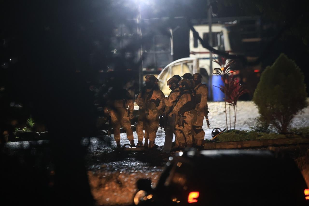 OIJ pretende detener a 9 personas sospechosas de legitimar dinero derivado del narcotráfico. Allanamientos simultáneos en Pérez Zeledón, Buenos Aires y Puerto Jiménez, en el Pacífico Sur.