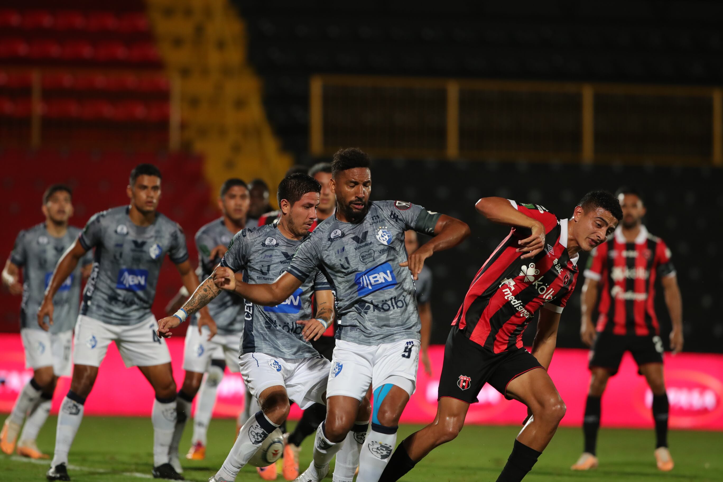 13/09/2023/ Juego entre Liga Deportiva Alajuelense vs Club Sport Cartaginés por la jornada 9 del torneo apertura de la Liga Promerica en el estadio Alejandro Morera Soto / foto John Durán