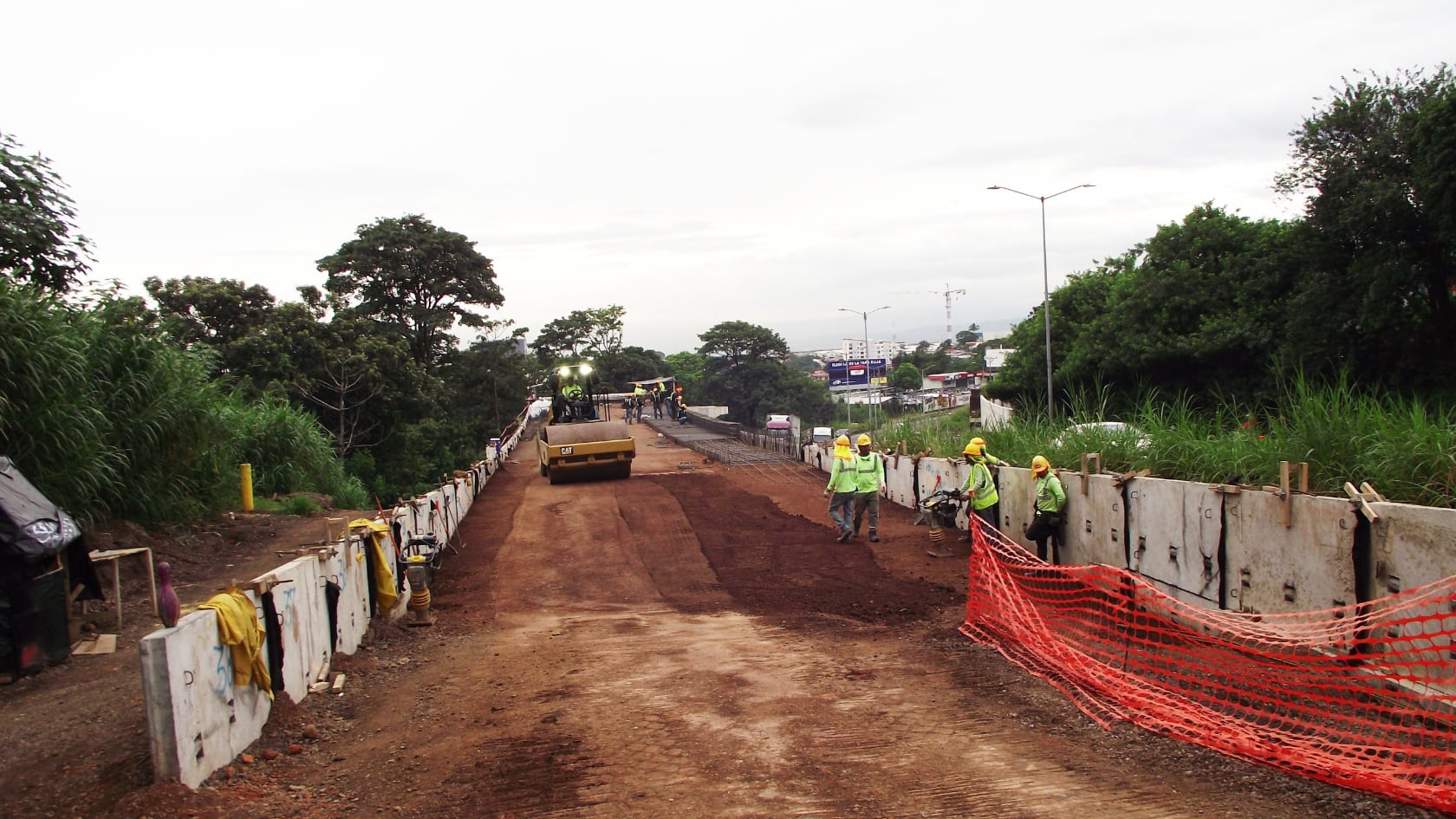 El montaje del paso entre Hatillos 7 y 8 afectará la Circunvalación por 39 horas. La Ruta 39 cerrará totalmente el sábado entre 5 a. m. y 8 a. m.