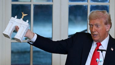 Fideicomiso de Trump compró millones de dólares en acciones de Meta y SpaceX