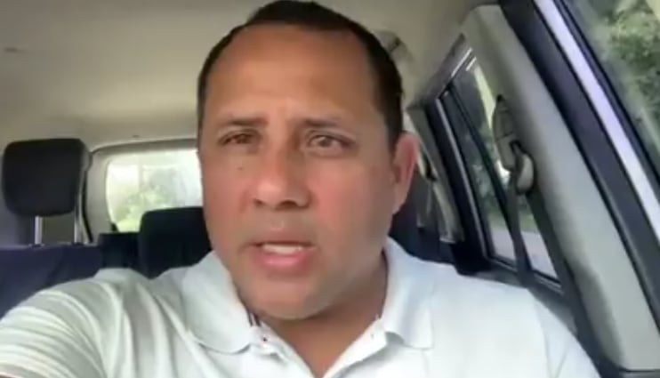 Freiner Lara Blanco, alcalde de Golfito, quedará suspendido del cargo durante 20 días naturales sin goce de salario, según lo dispuso la CGR. Foto: captura de pantalla