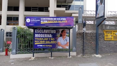 Colegio de Enfermeras denuncia que empresa de publicidad retiró sus anuncios sobre atrasos salariales en CCSS por una supuesta orden del gobierno