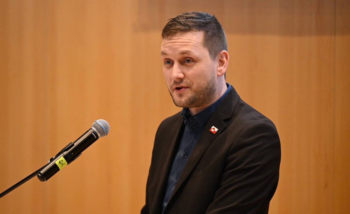 El primer ministro de Groenlandia, Jens-Frederik Nielsen, se dirige a una conferencia de prensa el 22 de enero de 2026 en Nuuk, la capital de Groenlandia.