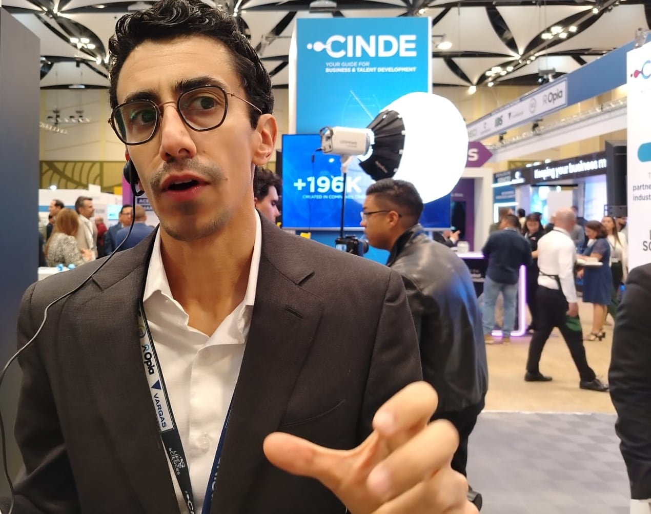 Mohammad Behnam, socio principal de McKinsey & Company, participa como expositor durante la quinta edición del Life Sciences Forum 2026, evento organizado por Cinde y enfocado en el desarrollo de la industria de dispositivos médicos y ciencias de la vida en Costa Rica.