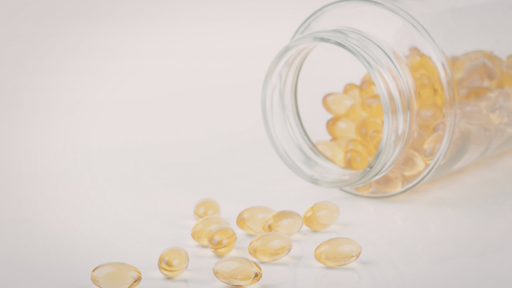 Las vitaminas, en especial las del complejo B, resultan esenciales para combatir la fatiga y sostener el rendimiento físico y mental.