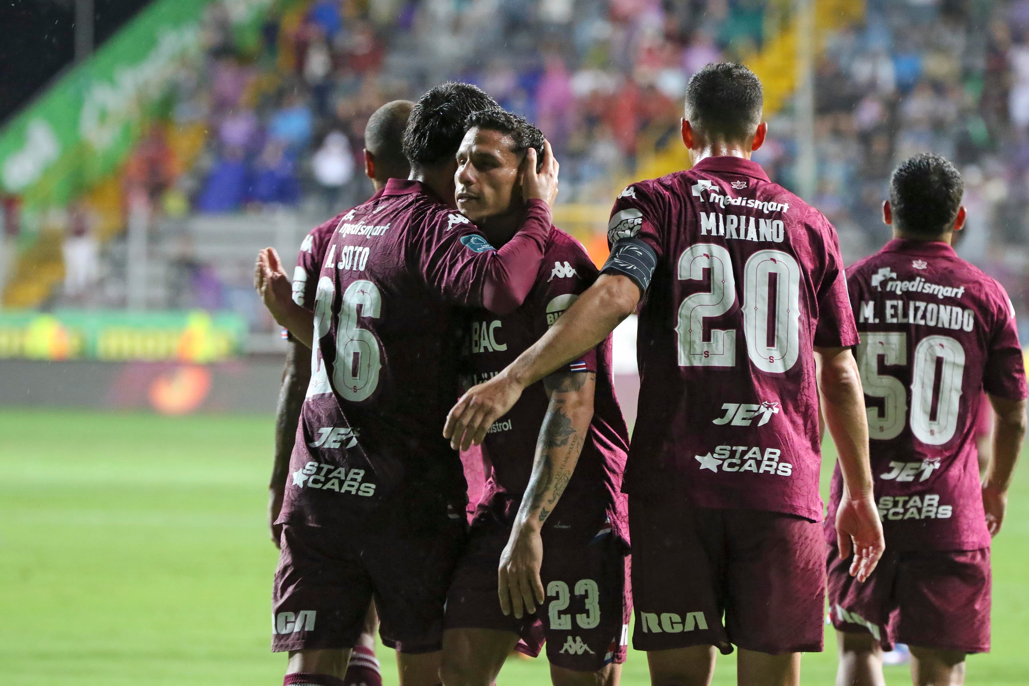 Saprissa vs Escorpiones