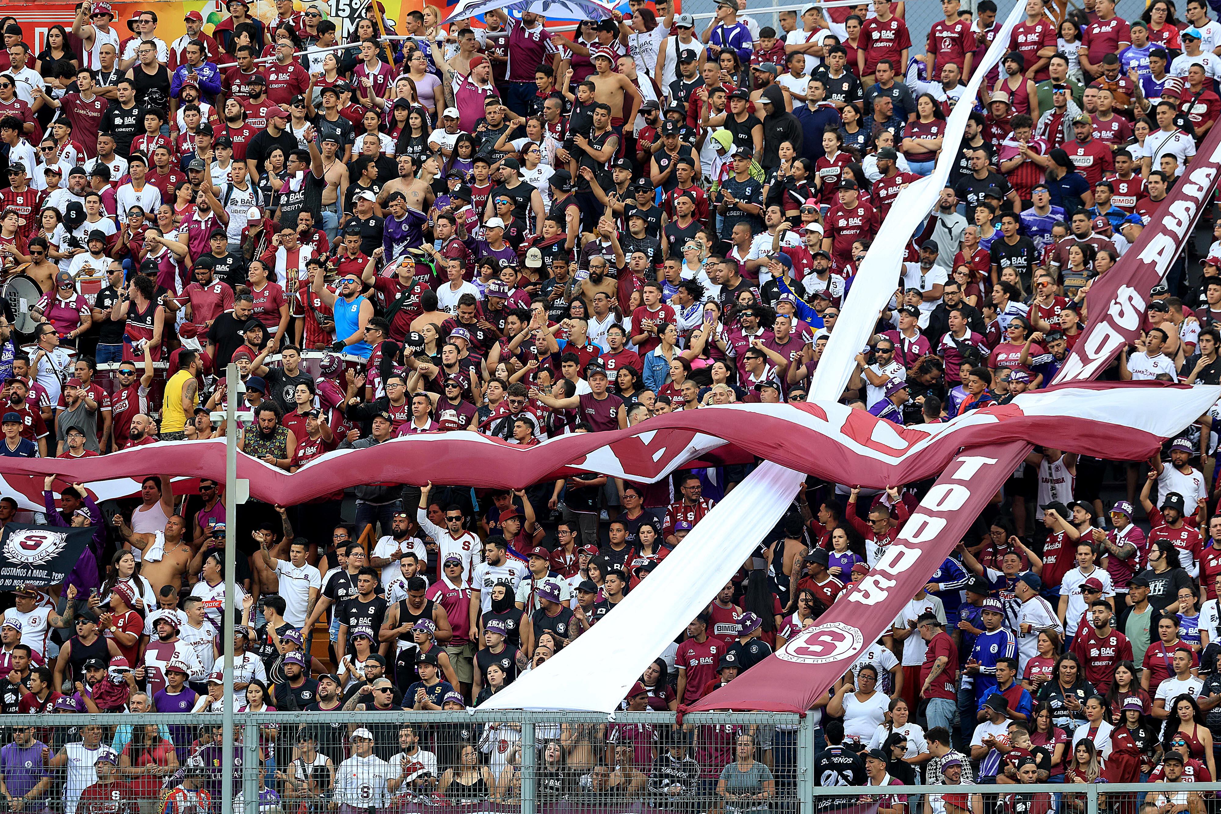 12/05/2024 Estadio Ricardo Saprissa, Tibás. El Deportivo Saprissa recibió a Santos de Guápiles en partido de la Jornada 22 del Torneo de Clausura, Copa Promérica 2024. Foto: Rafael Pacheco Granados