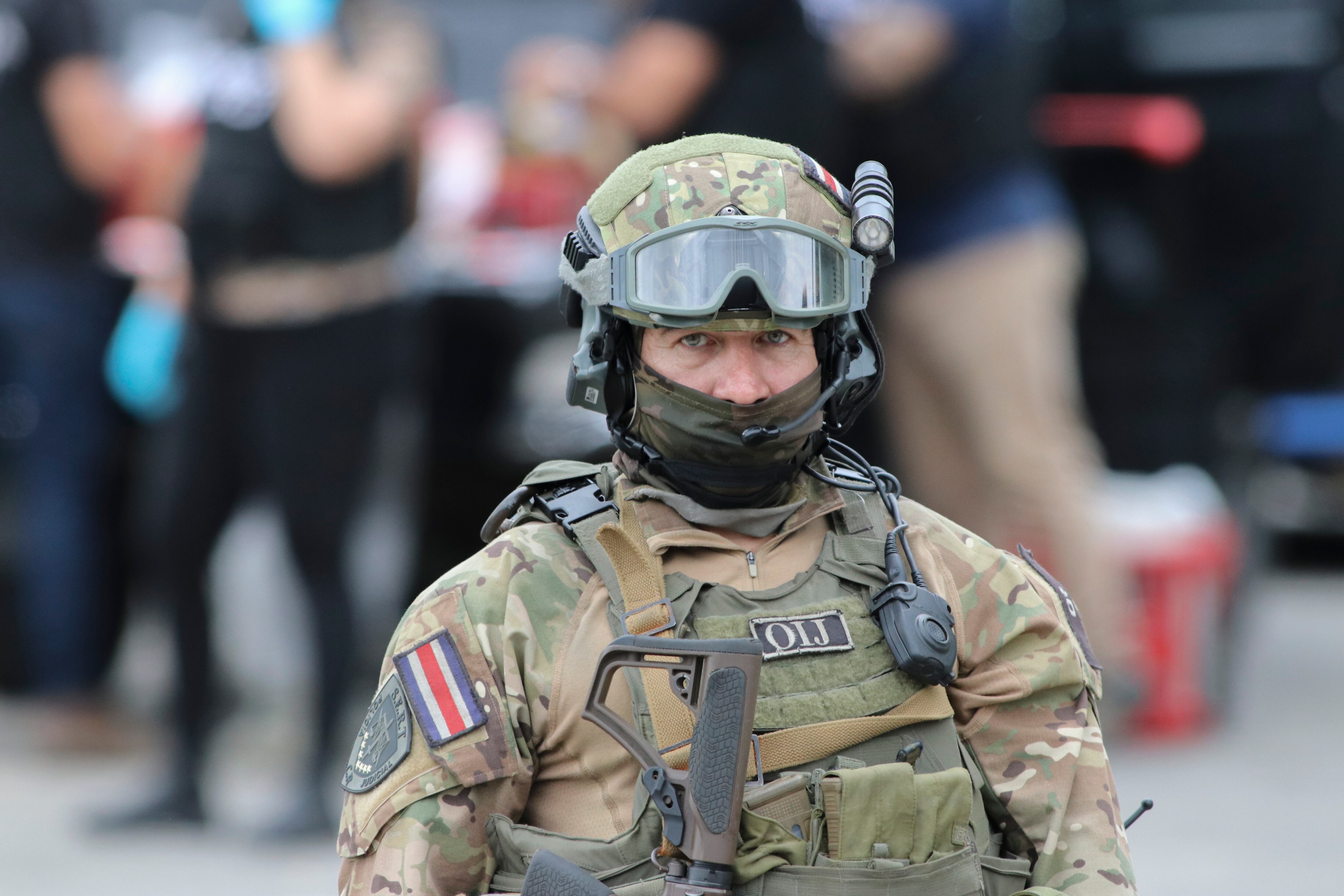 29-01-25 Granadilla Curridabat, miembros del SERT del Poder Judicial logran la captura de dos sospechos vinculados al narco menudeo en la zona este del cantón de Curridabat, el operativo tuvo lugar frente al condominio Monte Alto en Granadilla.
Fotografía: Jonathan Jiménez Flores para Grupo Nación