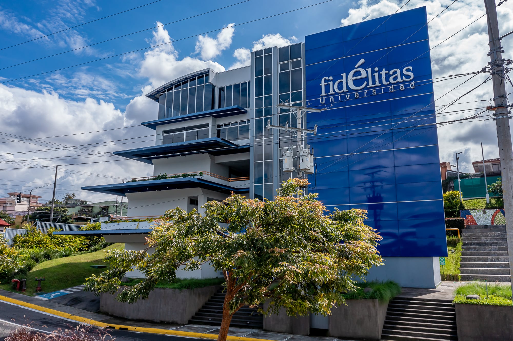UFIDÉLITAS