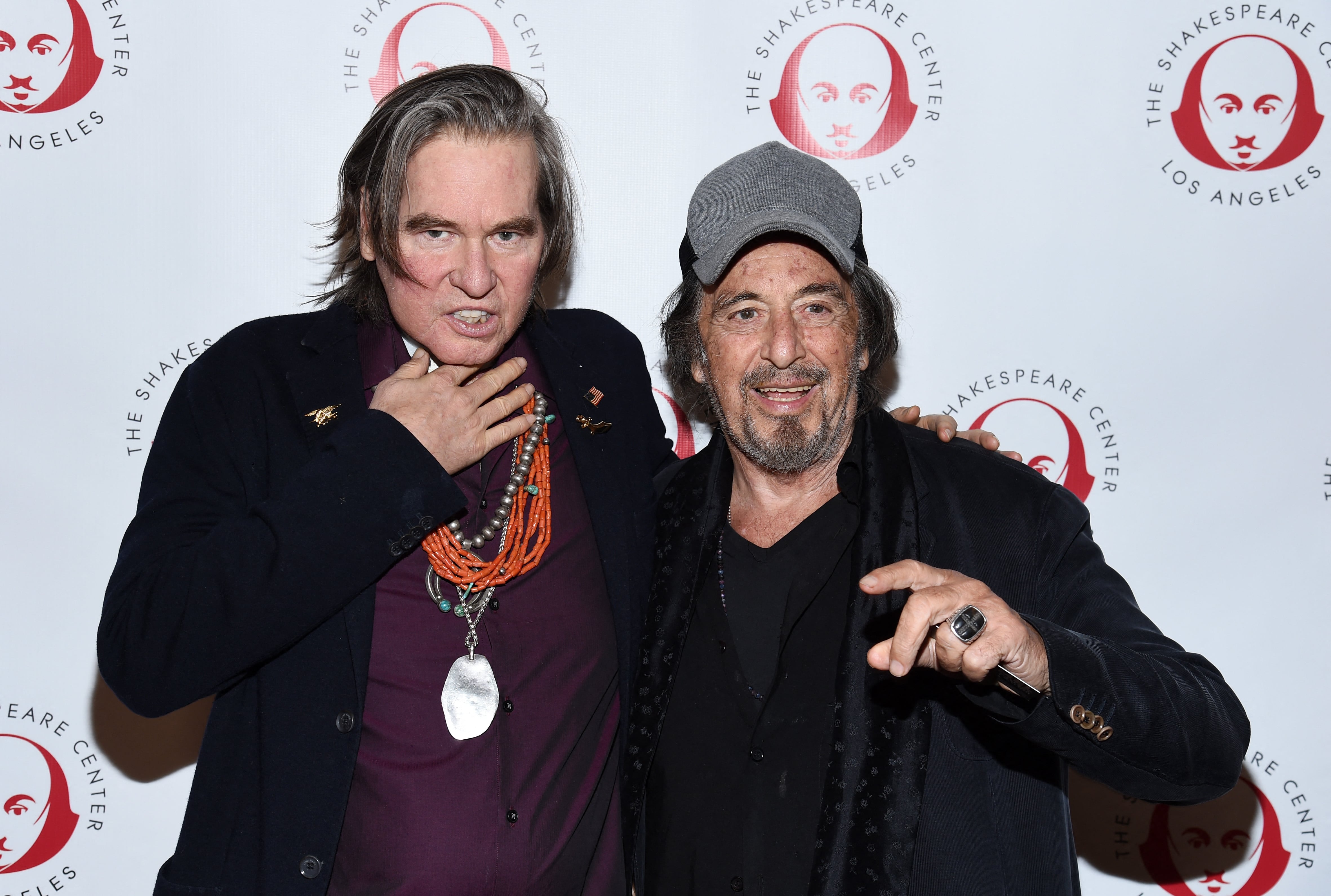 LOS ANGELES, CALIFORNIA - OCTOBER 28: Val Kilmer (L) and Al Pacino attend the Simply Shakespeare's Live Read of "The Merchant Of Venice" at Walt Disney Concert Hall on October 28, 2019 in Los Angeles, California. Amanda Edwards/Getty Images/AFP (Photo by AMANDA EDWARDS / GETTY IMAGES NORTH AMERICA / Getty Images via AFP)