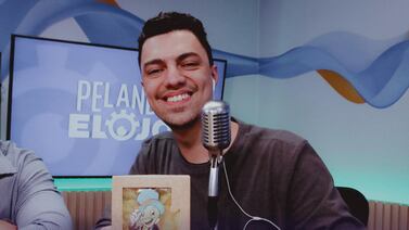 Fiesta llevó a editor de Noticias Repretel a ser imitador de Pelando el ojo