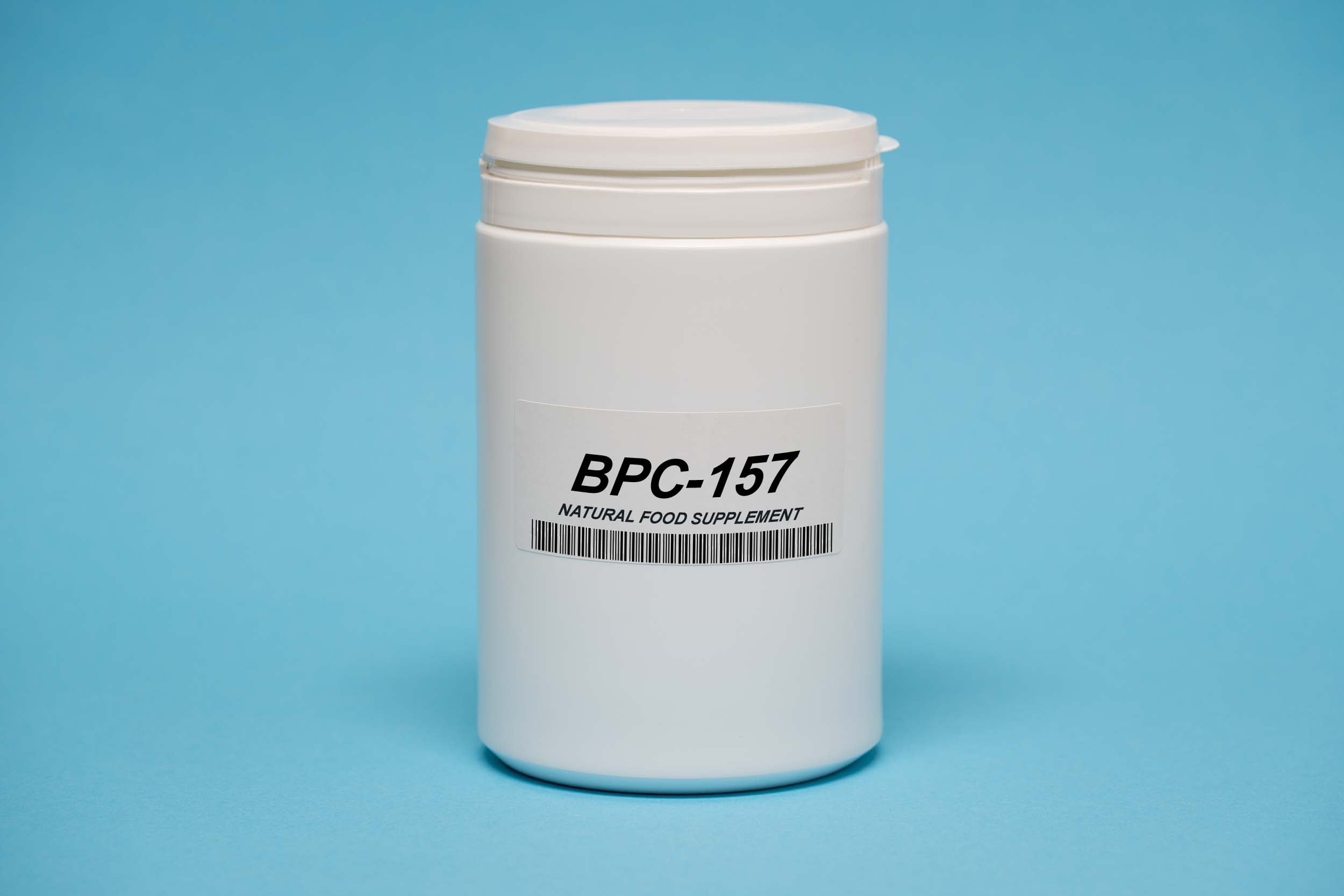 Péptidos BPC-157 suplemento alimentario. El BPC-157 es un péptido sintético derivado del jugo gástrico humano, estudiado por sus potentes efectos regenerativos, antiinflamatorios y de curación de tejidos en modelos animales