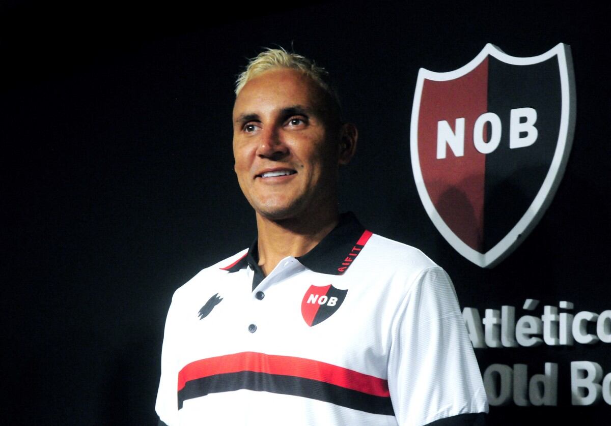 Keylor Navas feliz como jugador de Newell's.