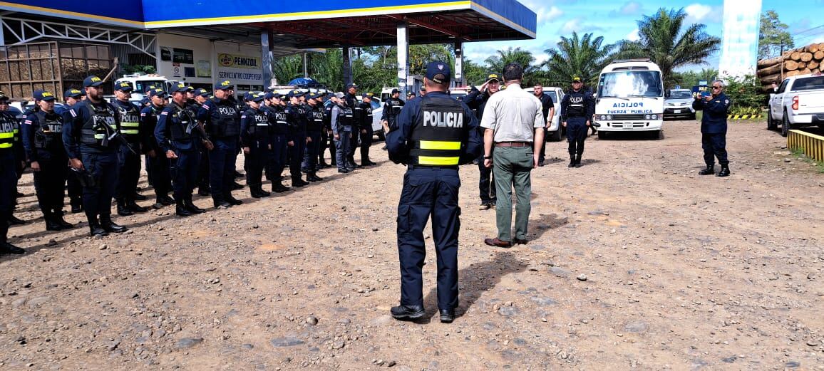 El ingreso de más policías a Crucitas eleva los costos mensuales al doble y resta personal al Ministerio de Seguridad para otras labores. Foto: Cortesía MSP.