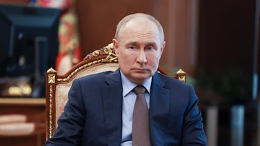 Kremlin afirma que no hay compromiso sobre territorios en Ucrania tras reunión de Putin con enviado de Estados Unidos