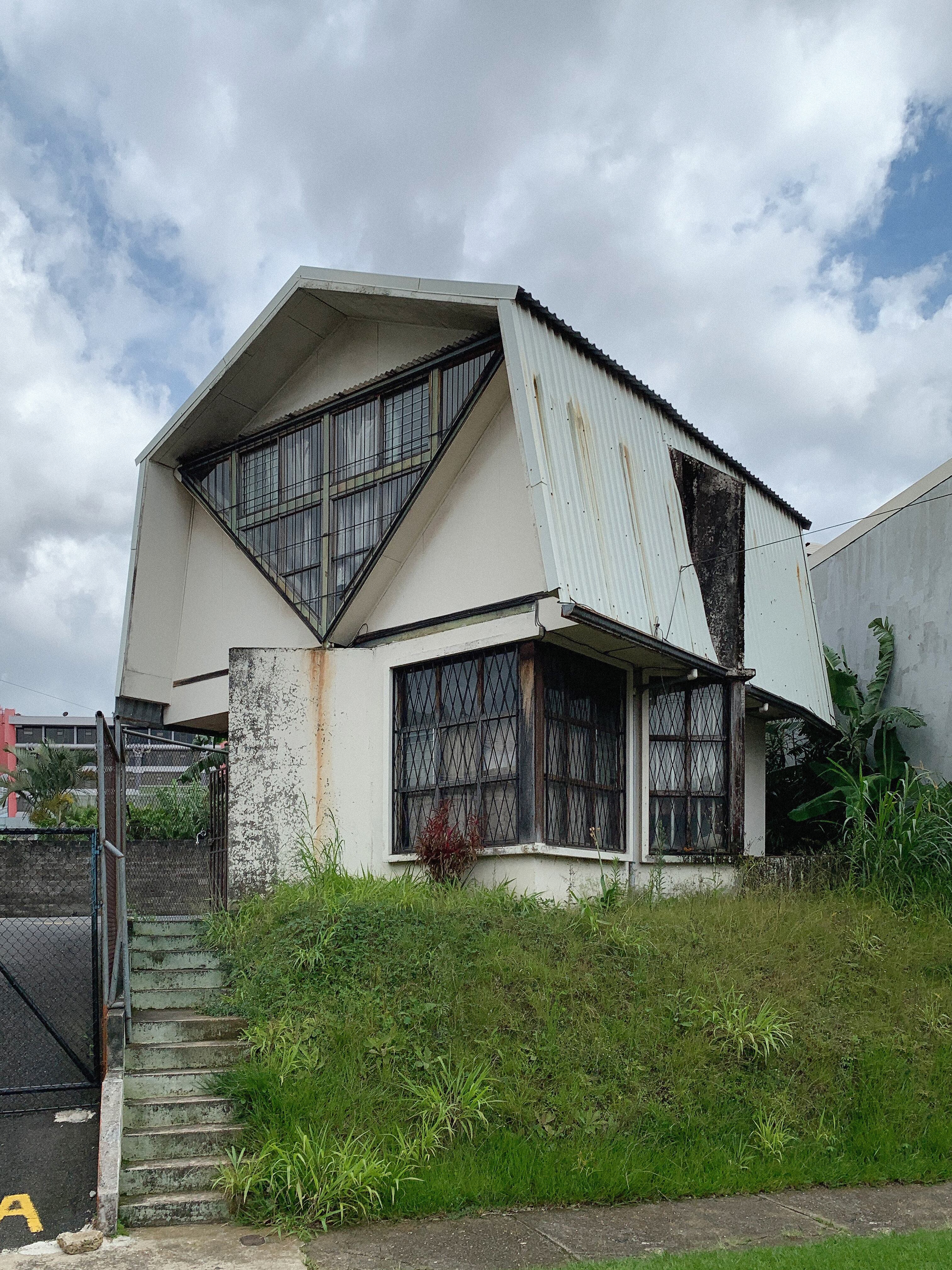 Las fotografías de Roberto D'Ambrosio permiten apreciar procesos de arquitectura formal e informal.