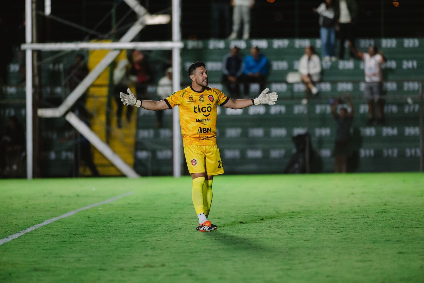 Leonel Moreira ha sido figura del Puntarenas F.C, en el inicio del actual torneo.
