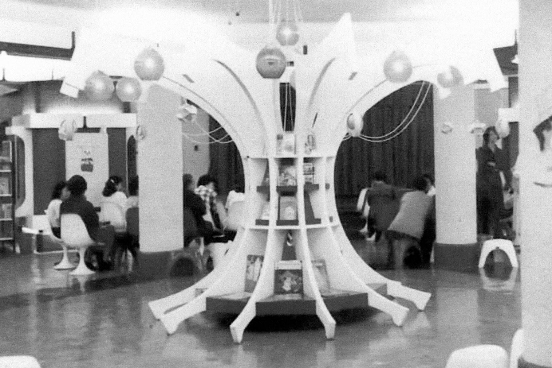 En la entraña del adefesio