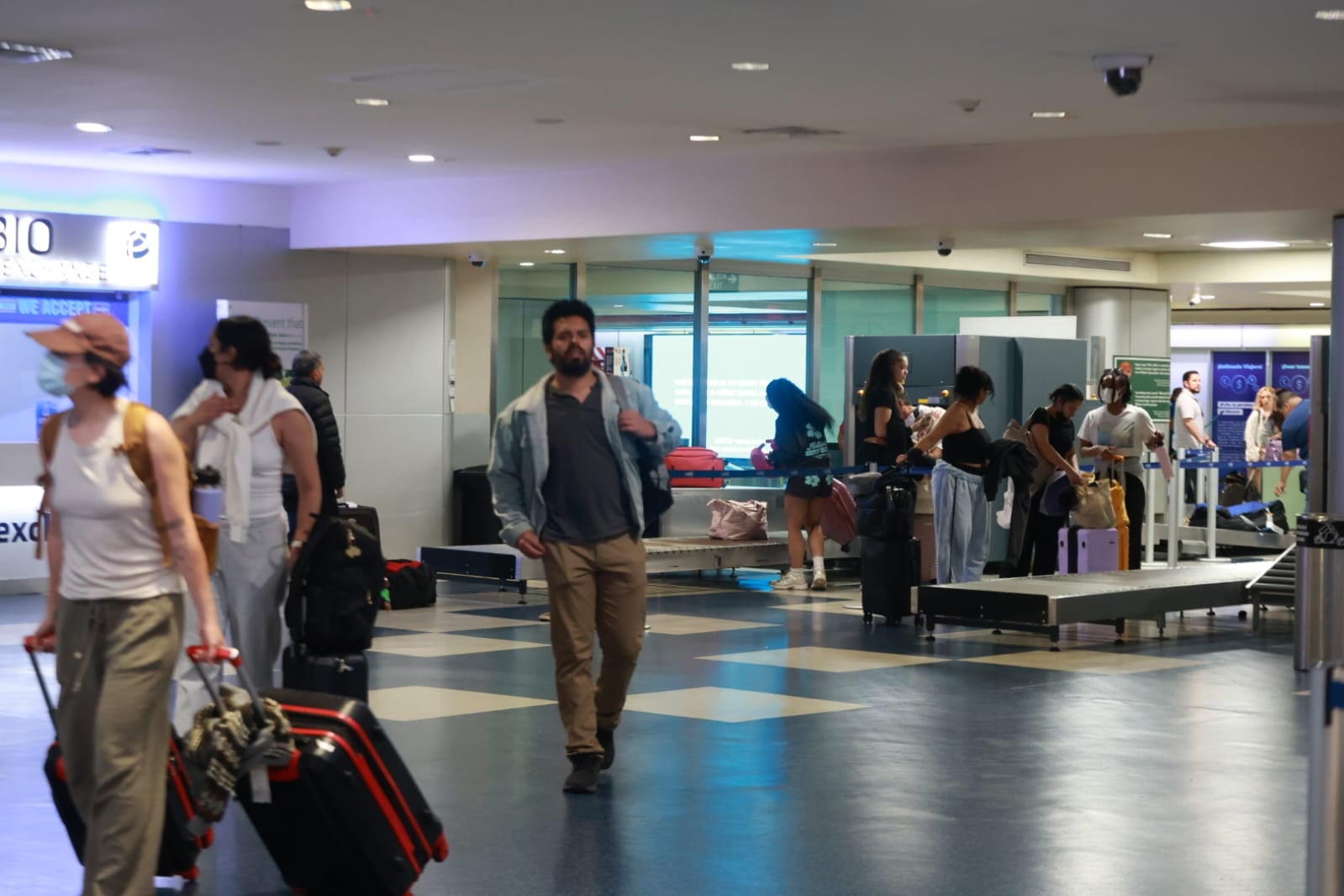 Así luce la nueva área externa de la terminal de llegadas del Aeropuerto Internacional Juan Santamaría.