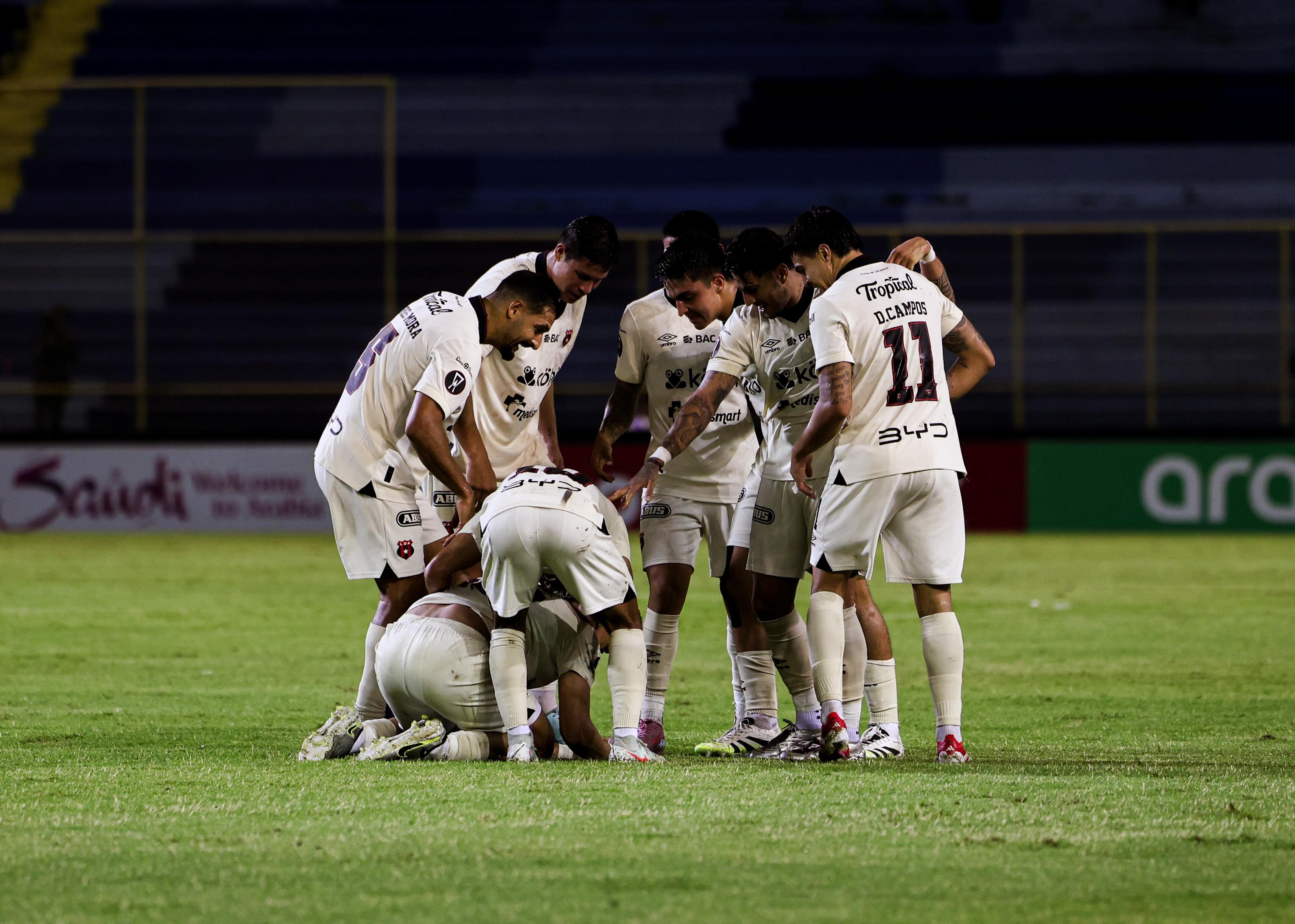 Liga Deportiva Alajuelense encontró el gol en un momento importante.