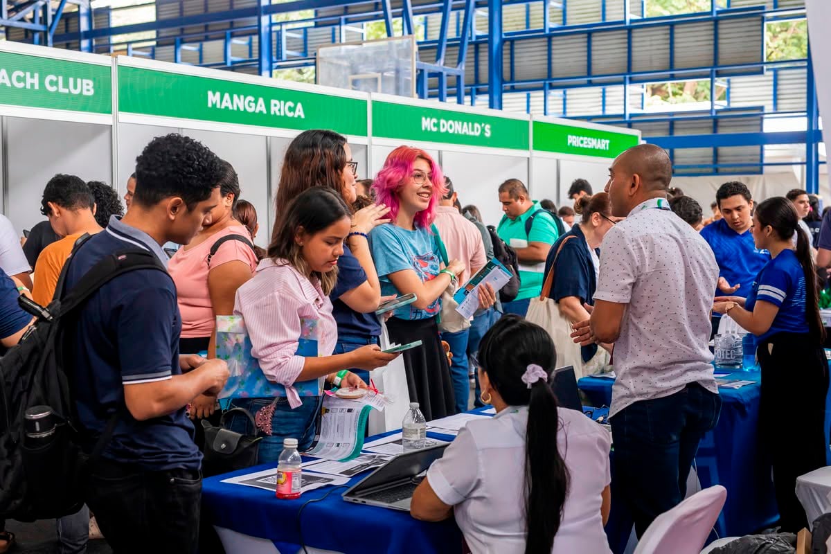 Procomer llevará ferias de empleo a cinco regiones fuera de la GAM: estas son las fechas y sedes