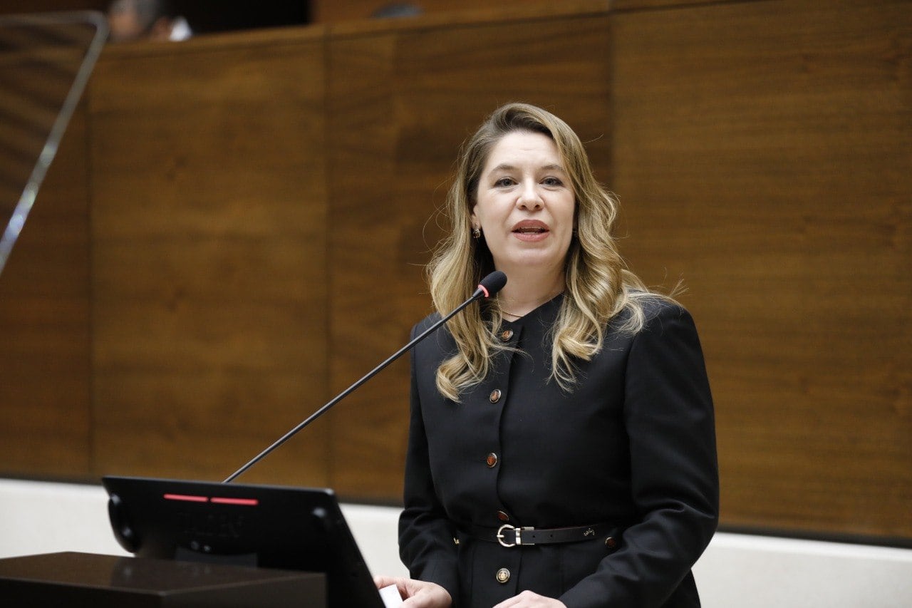 Imágenes del plenario de la Asamblea Legislativa durante la sesión solemne del 1 de mayo de 2026.