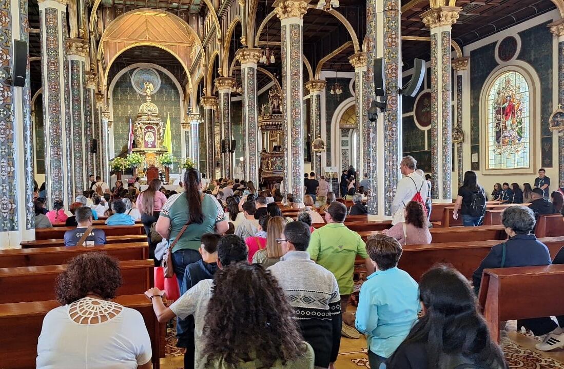 Cómodos y en un ambiente menos agitado, muchos romeros prefirieron adelantar sus respectivas caminatas este sábado. Fotografía: