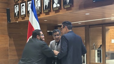 Nogui Acosta revive jornadas 4-3: oficialismo opta por el bloqueo legislativo
