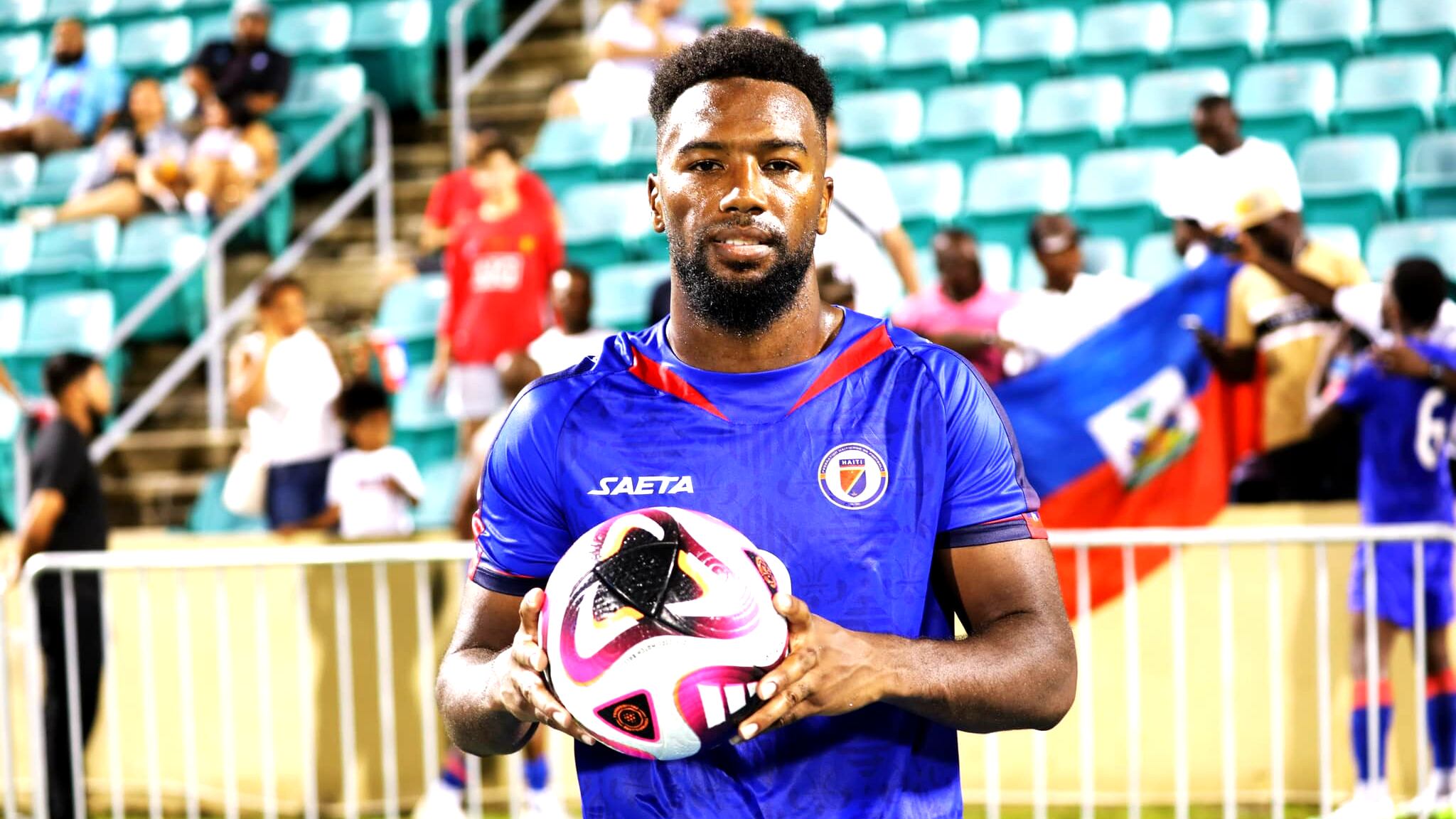 Duckens Nazon goleador de Haiti