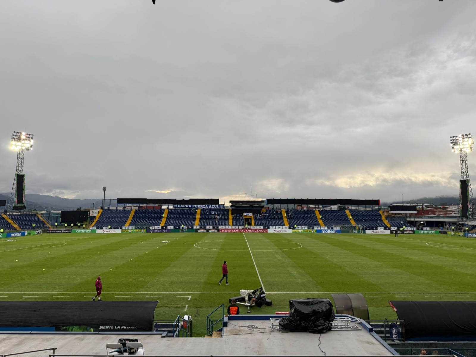 Así luce el estadio Fello Meza a horas del inicio del duelo entre Cartaginés y el Saprissa por la vuelta de los cuartos de final de la Copa Centroamericana.